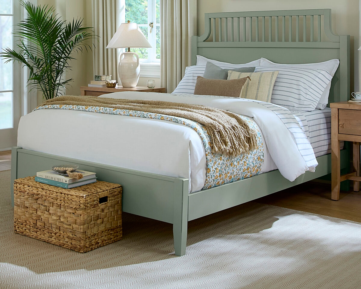 Artisan & Post Pure Maple California King Garden Bed