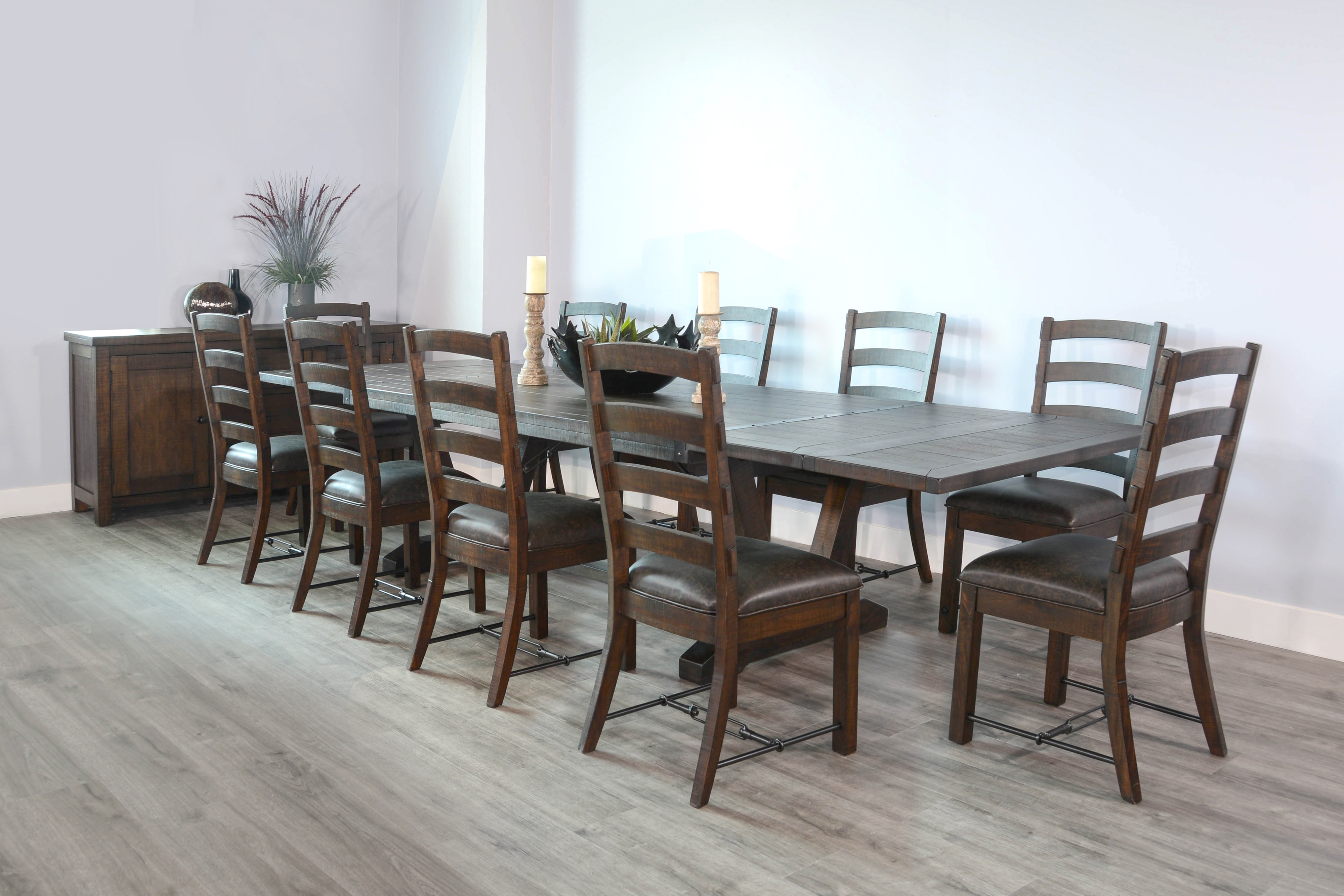 Ext. Table w/ Folding Leaves