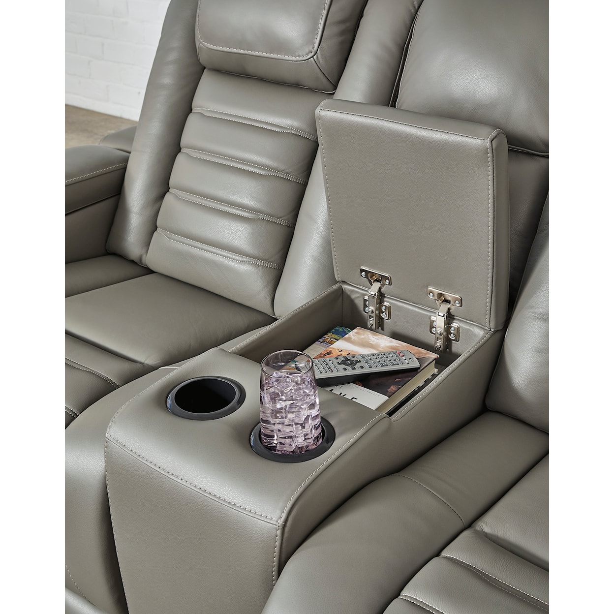 Signature Design by Ashley Backtrack Power Reclining Loveseat