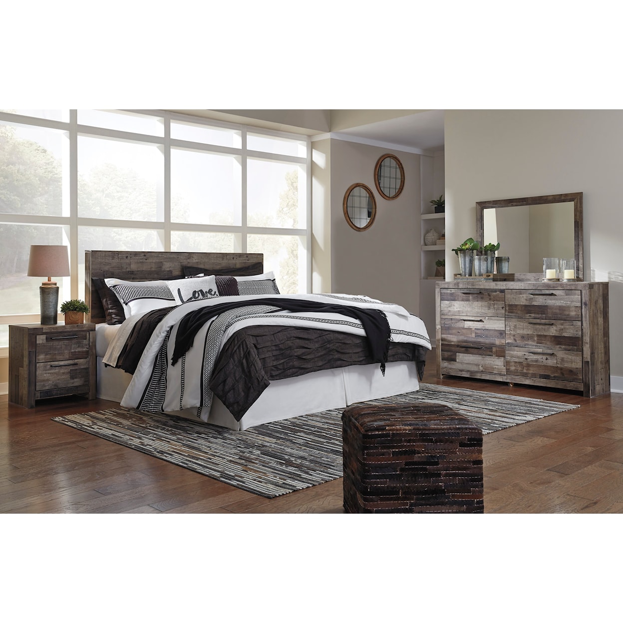 Ashley Furniture Benchcraft Derekson King Bedroom Set