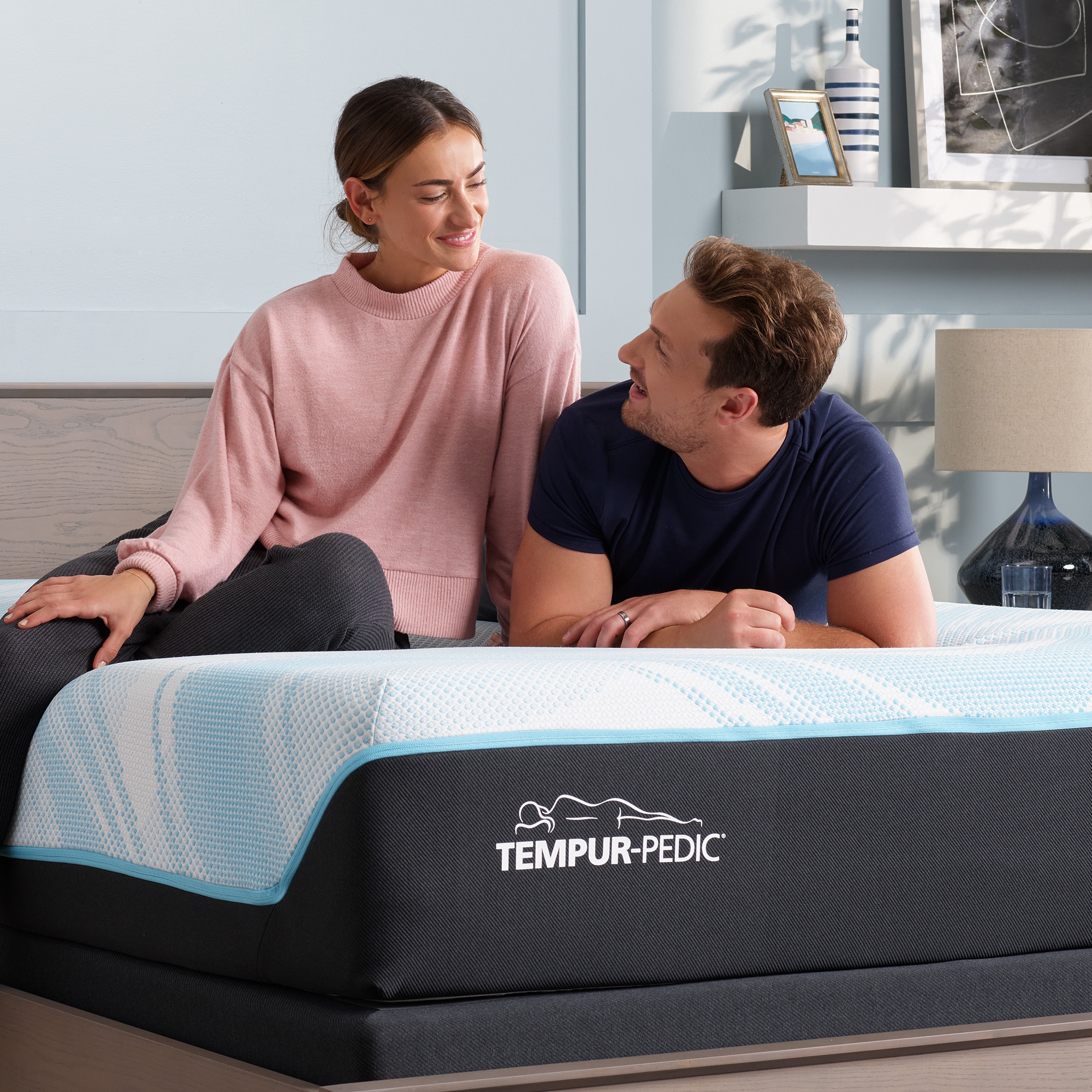 Tempur-Pedic® Tempur-LuxeBreeze® Firm Tempur-LuxeBreeze® Firm King