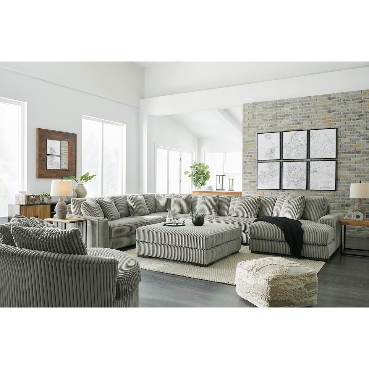 Signature Design by Ashley Furniture Lindyn 6-Piece Sectional Sofa