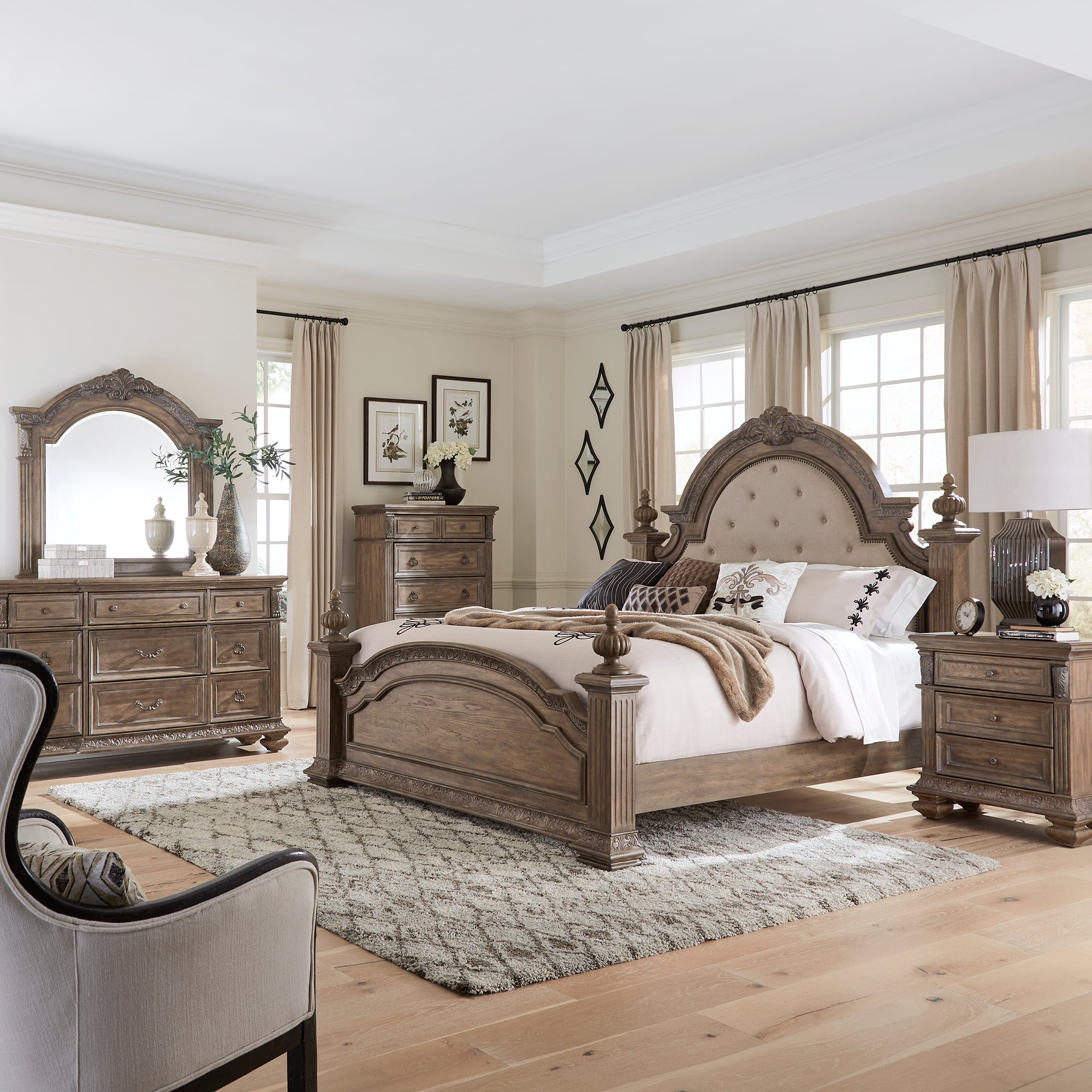 Liberty Carlisle Court 5 Piece King Poster Bedroom Set