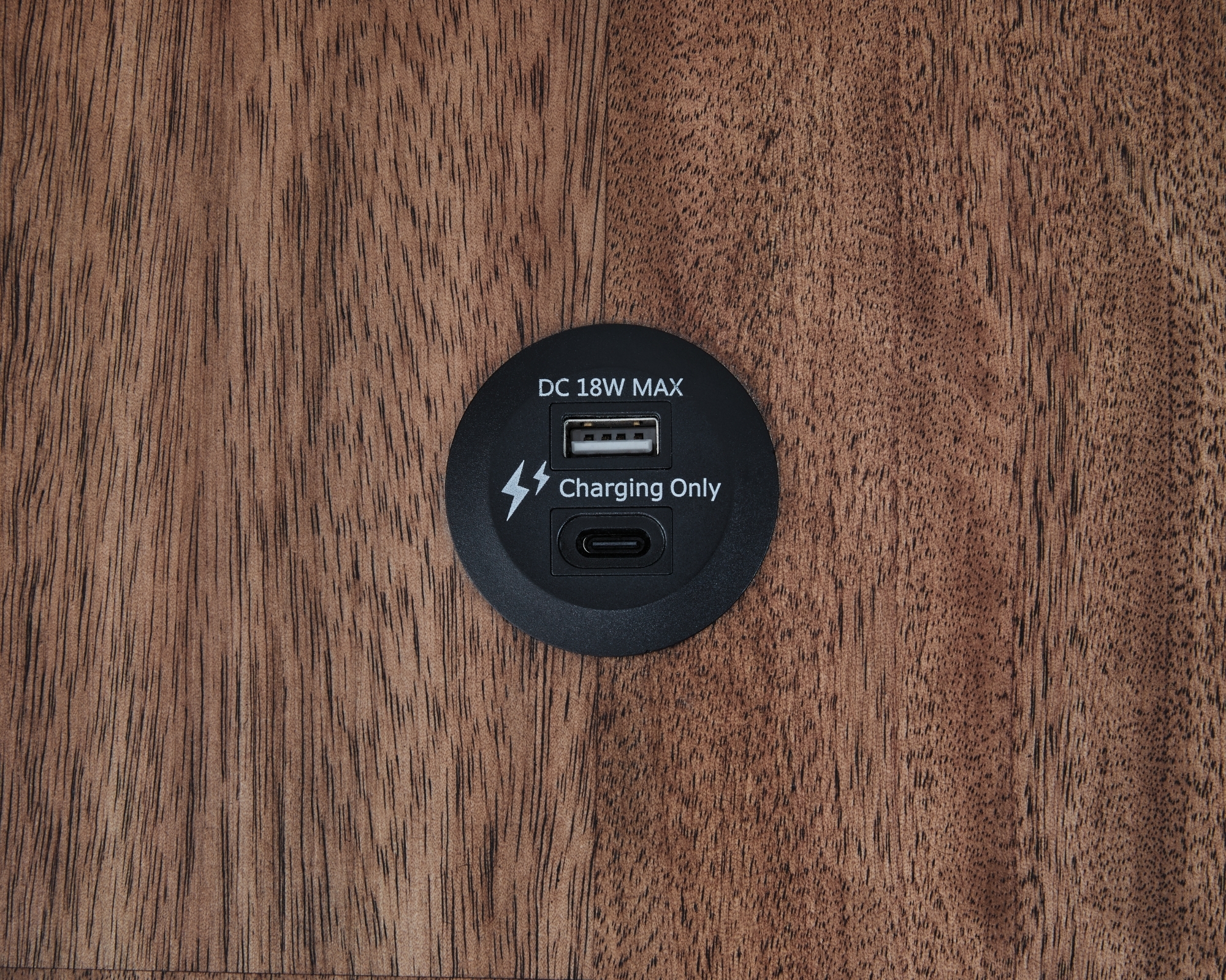 Signature Design by Ashley Wildenauer Chairside End Table