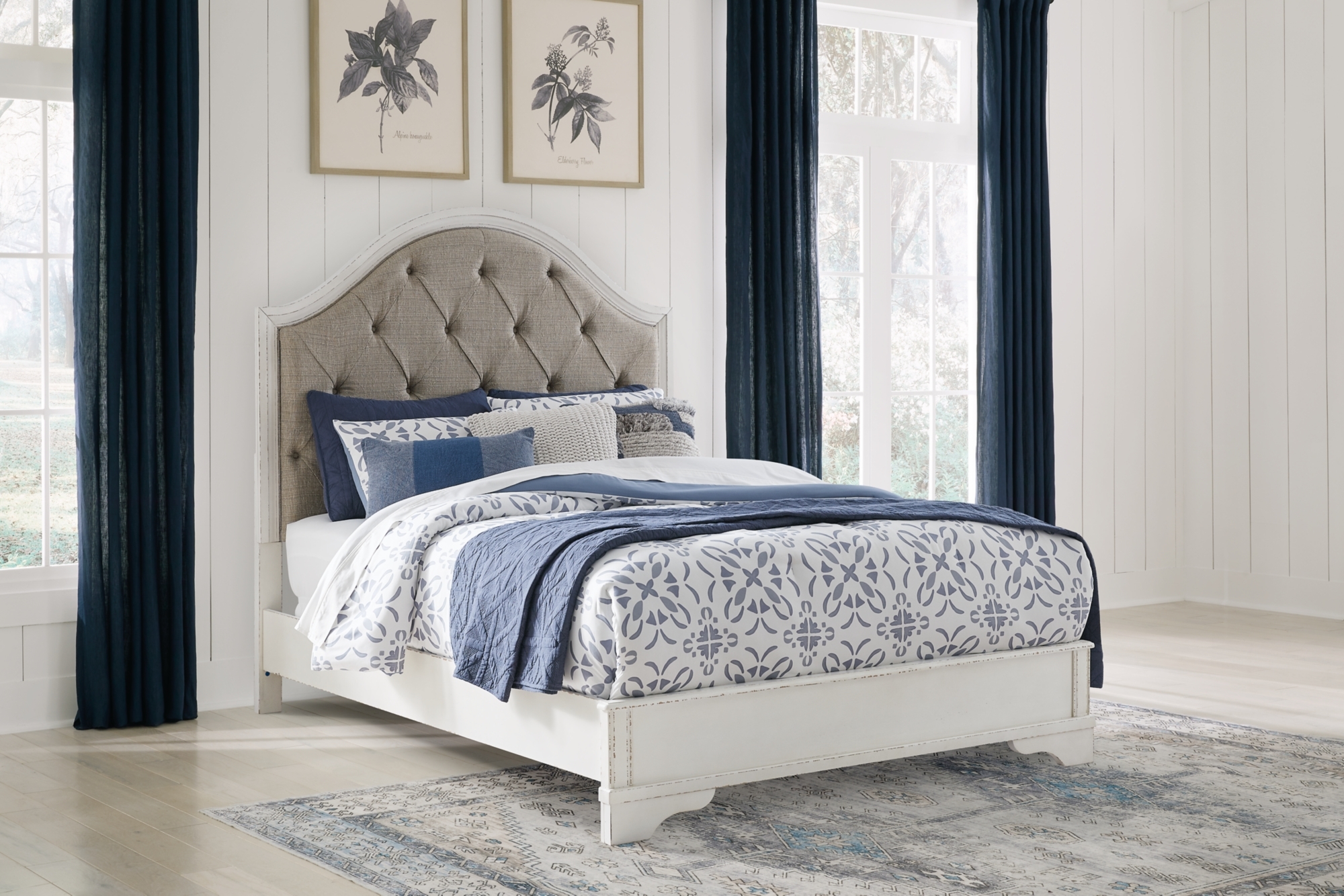 Signature Design by Ashley Blendon Queen Upholstered Panel Bed