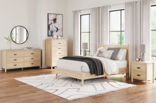 Casual Queen 5-Piece Bedroom Set with Two Nightstands