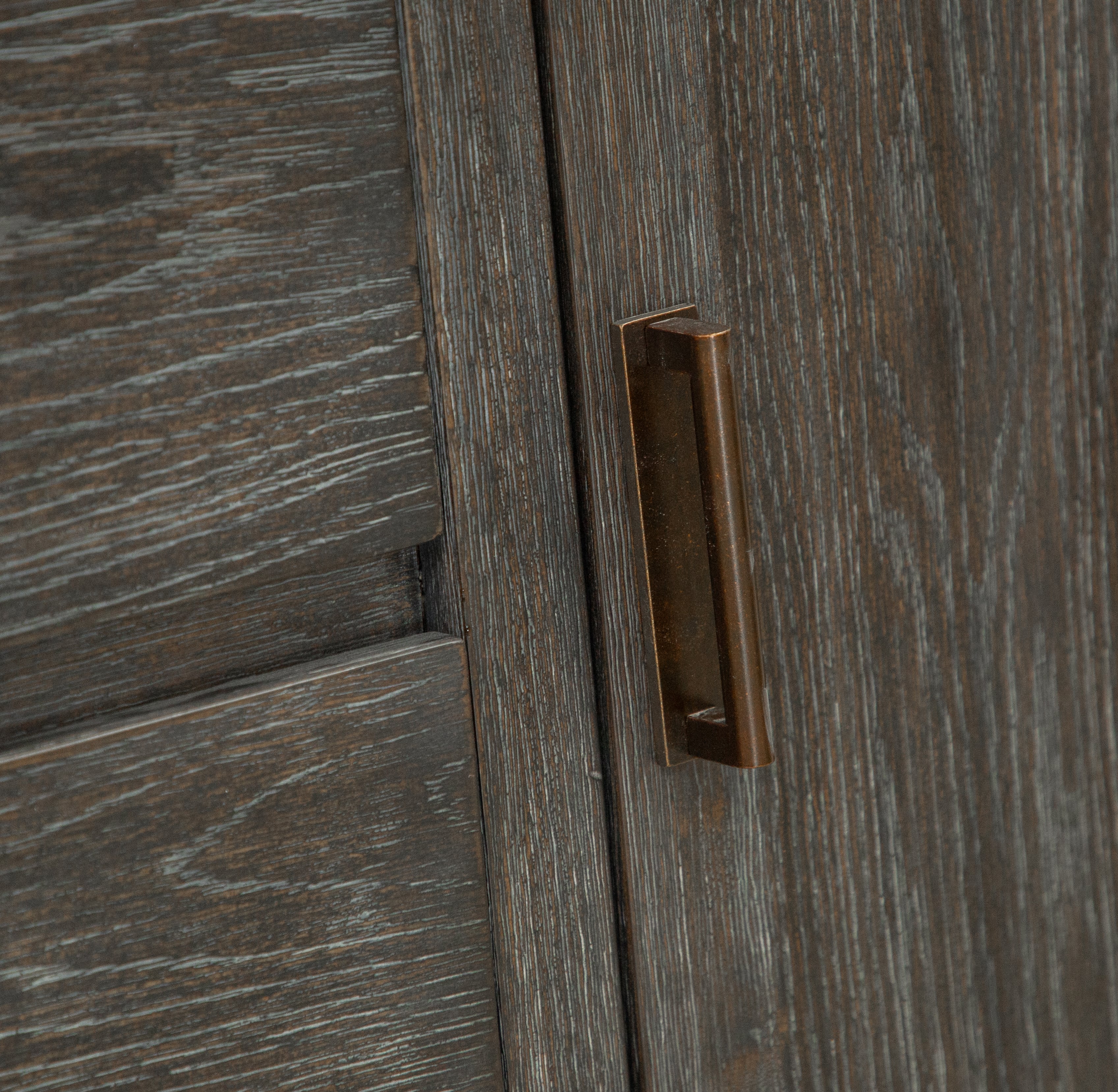 Magnussen Home Plum Creek Gentlemen's Chest