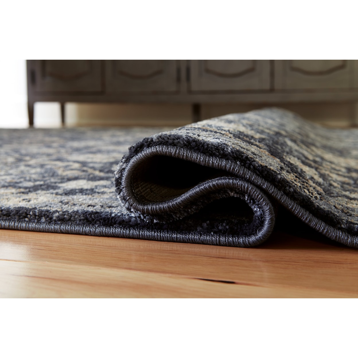 Signature Design Hilcott Large Rug