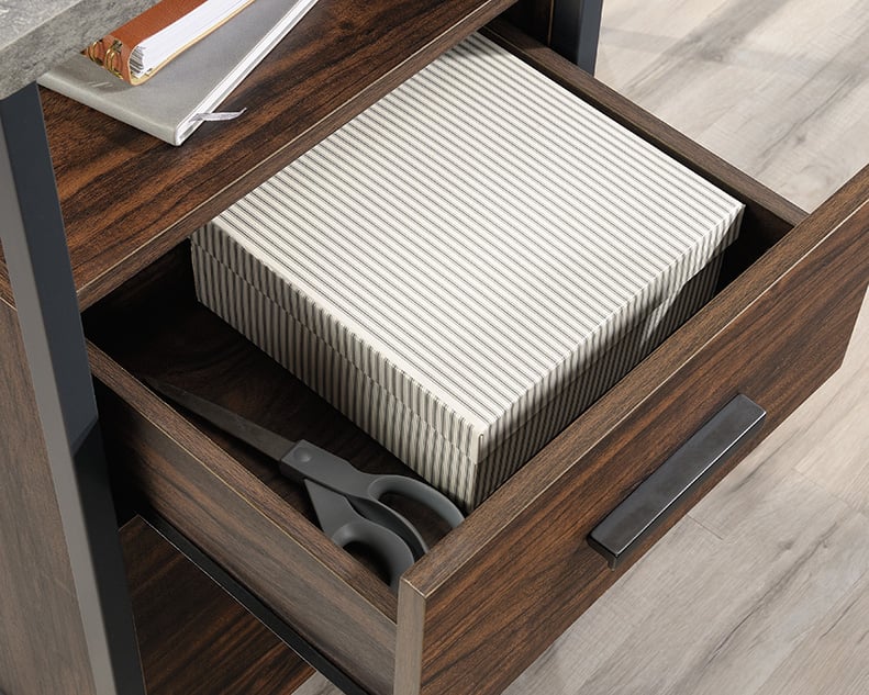 Sauder Market Commons Desk