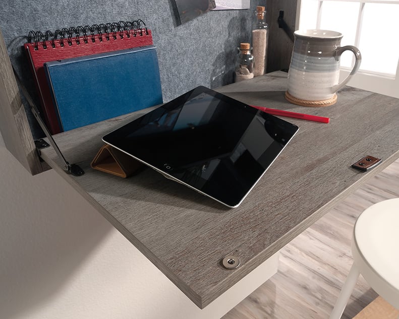 Wall Mounted Floating Desk