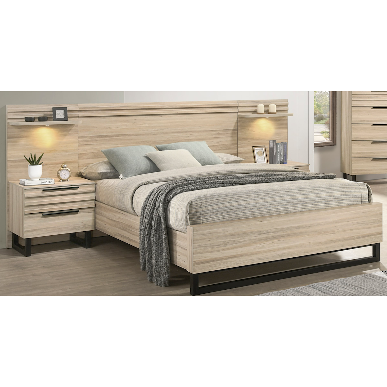 New Classic Furniture Novak Queen Bed