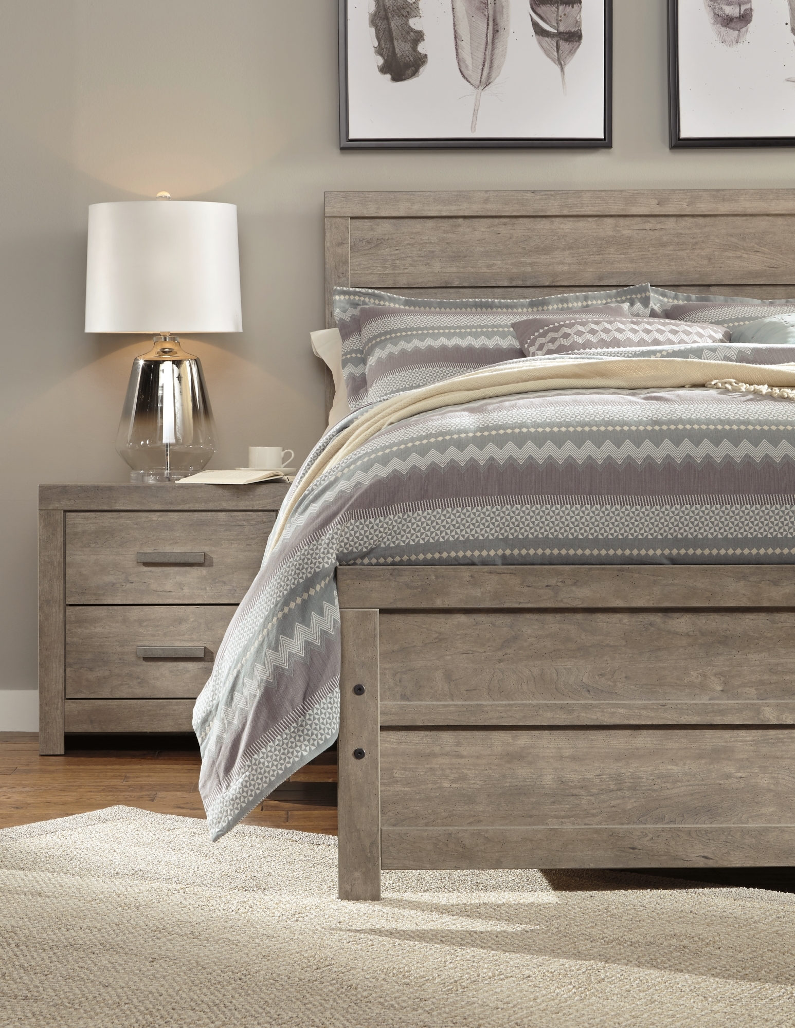 Signature Design by Ashley Culverbach Queen Panel Bed