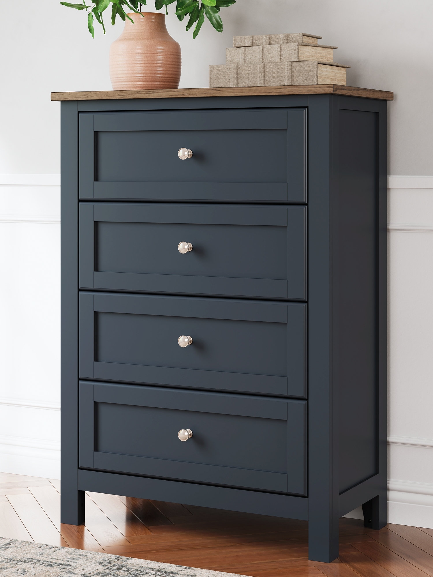 4-Drawer Chest