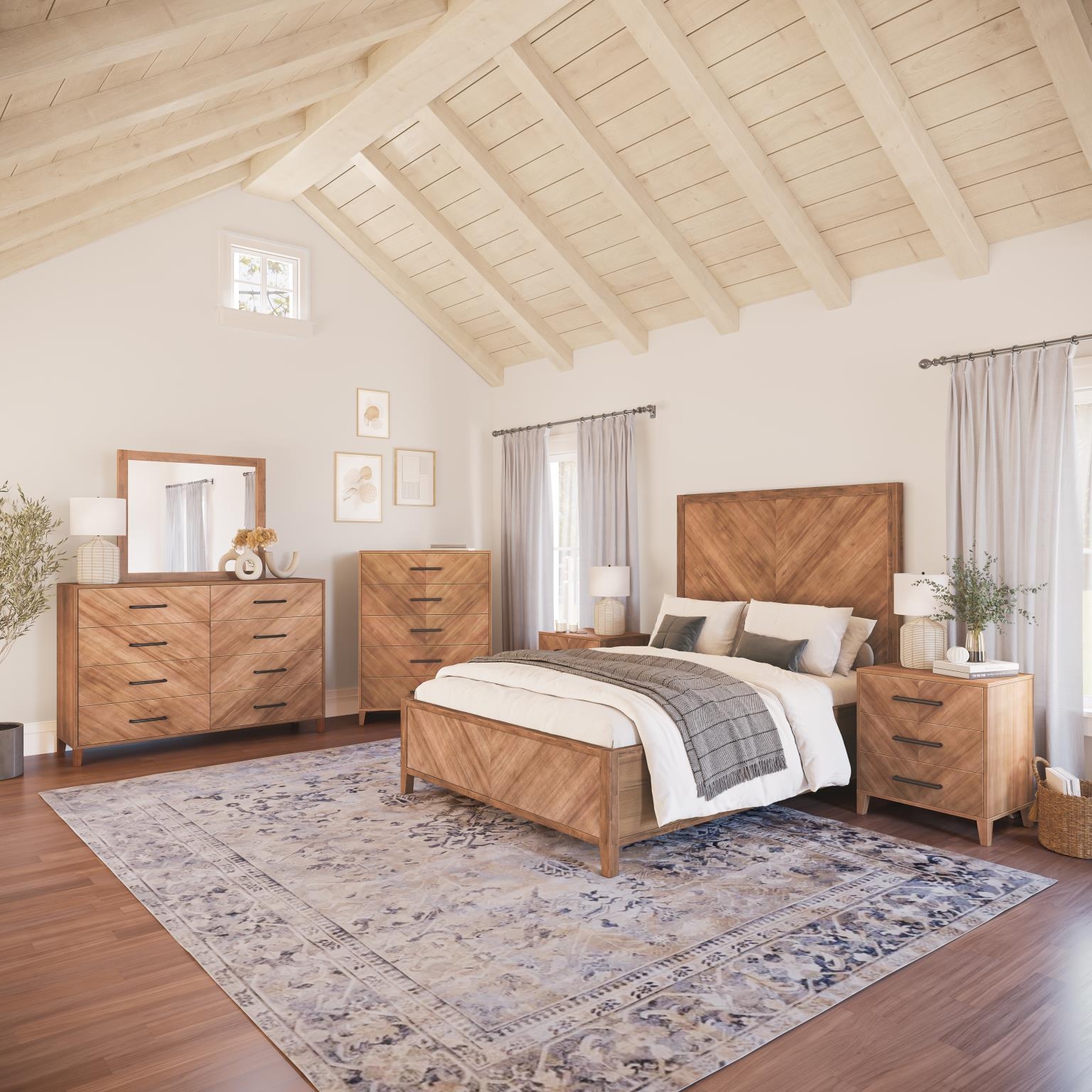 Jofran Eloquence Chest