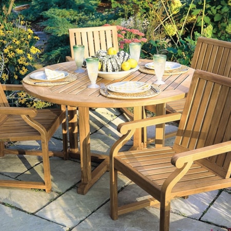 Outdoor Round Dining Table