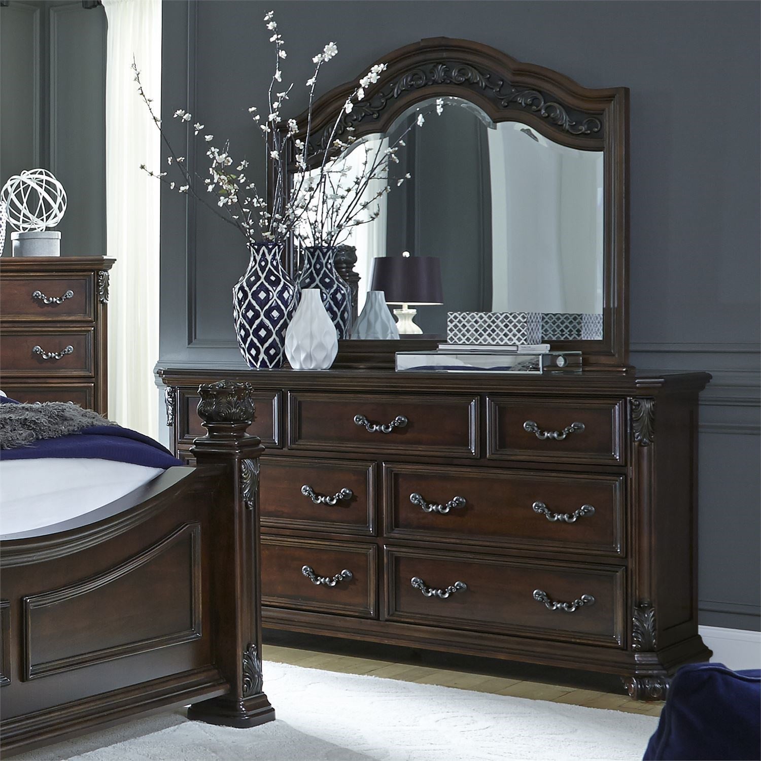 Liberty Furniture Messina Estates 7-Drawer Dresser with Arched Mirror