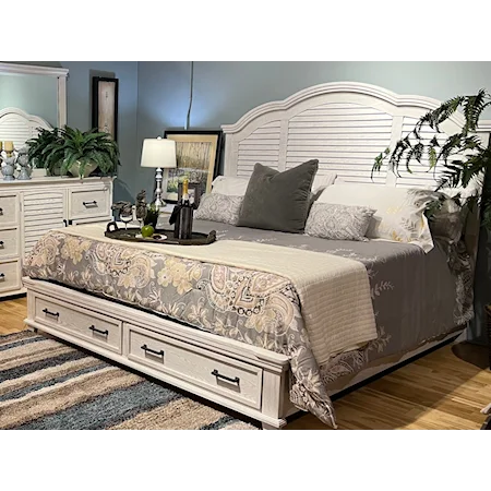 Farmhouse Queen Bed with Footboard Storage