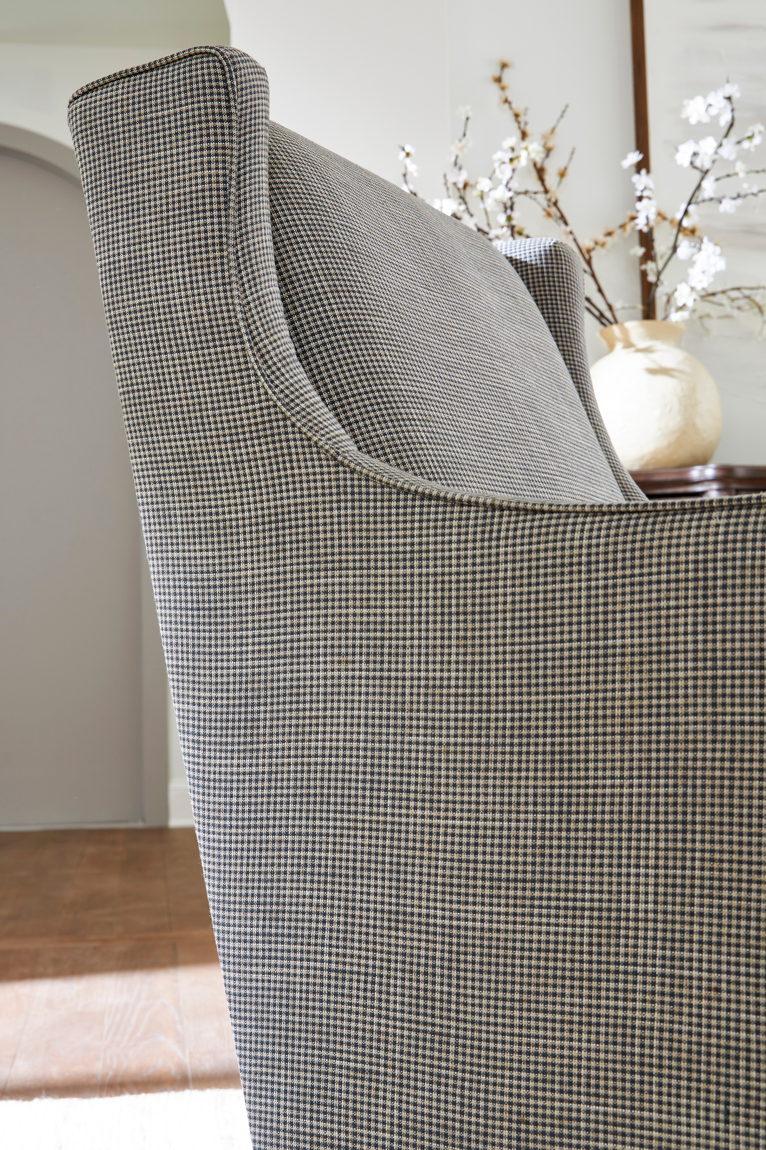 Best Home Furnishings Keatling Chair