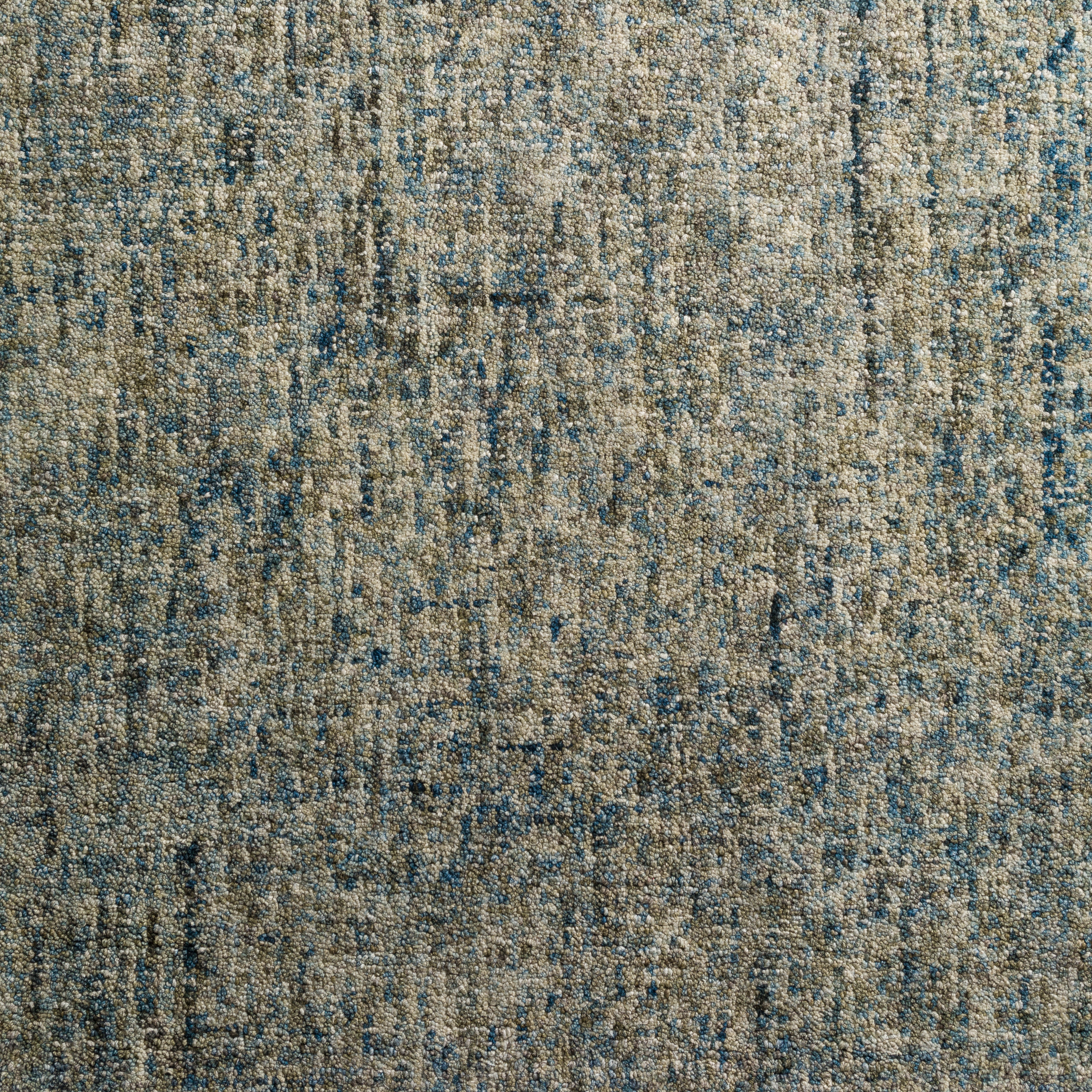 2'3" x 7'6" Rug