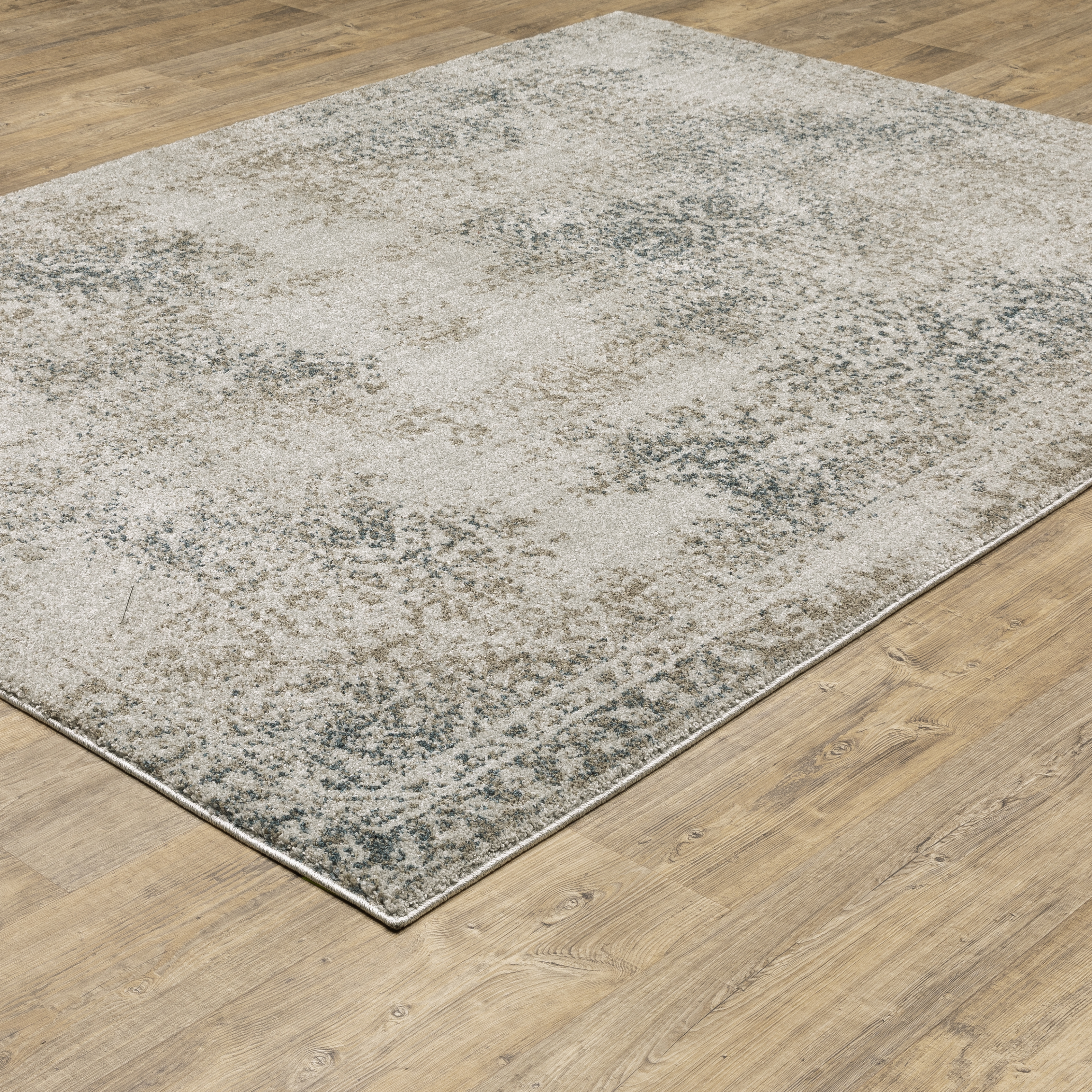 2' 3" X  7' 6"  Rug
