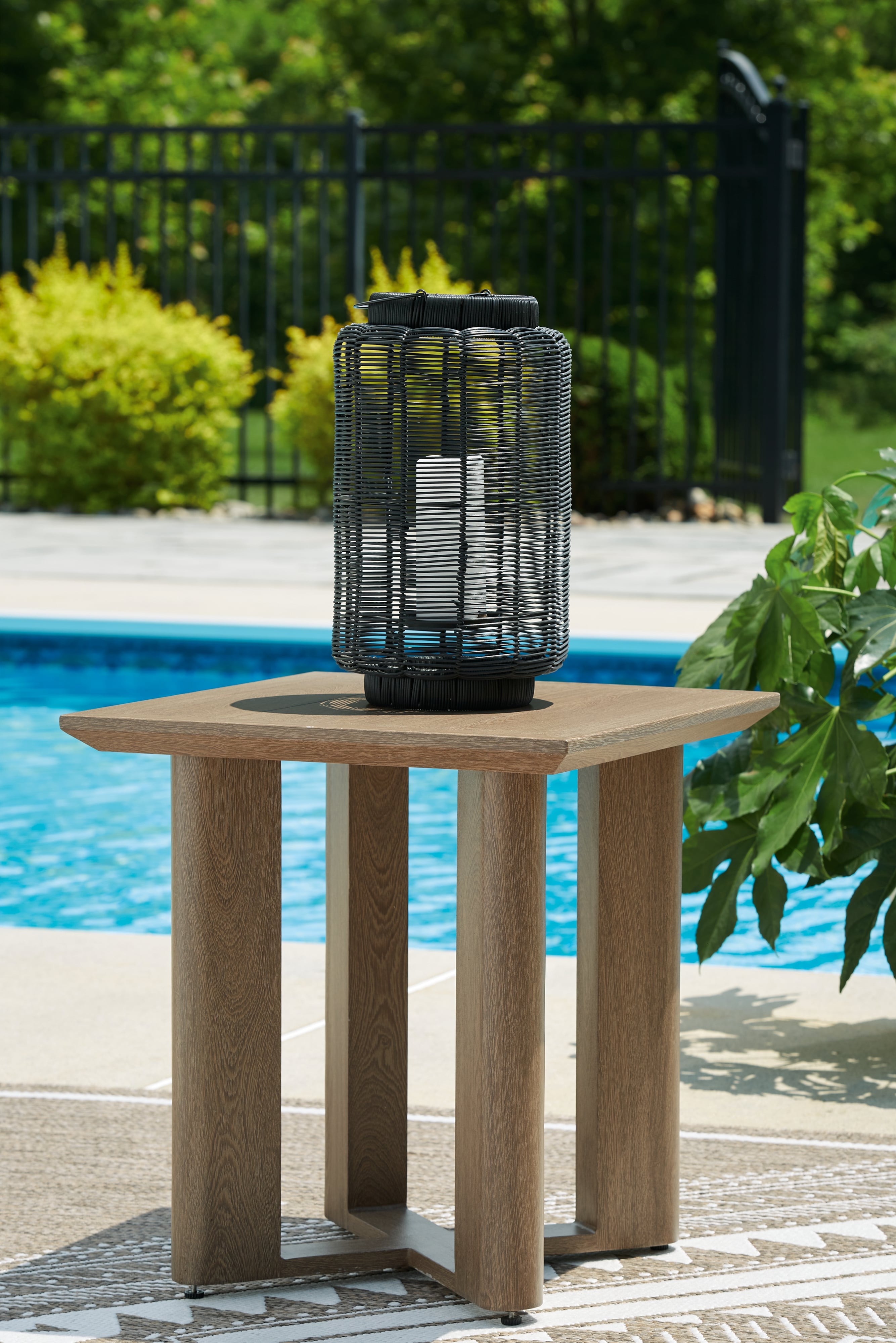 Signature Design by Ashley Serene Bay Outdoor End Table