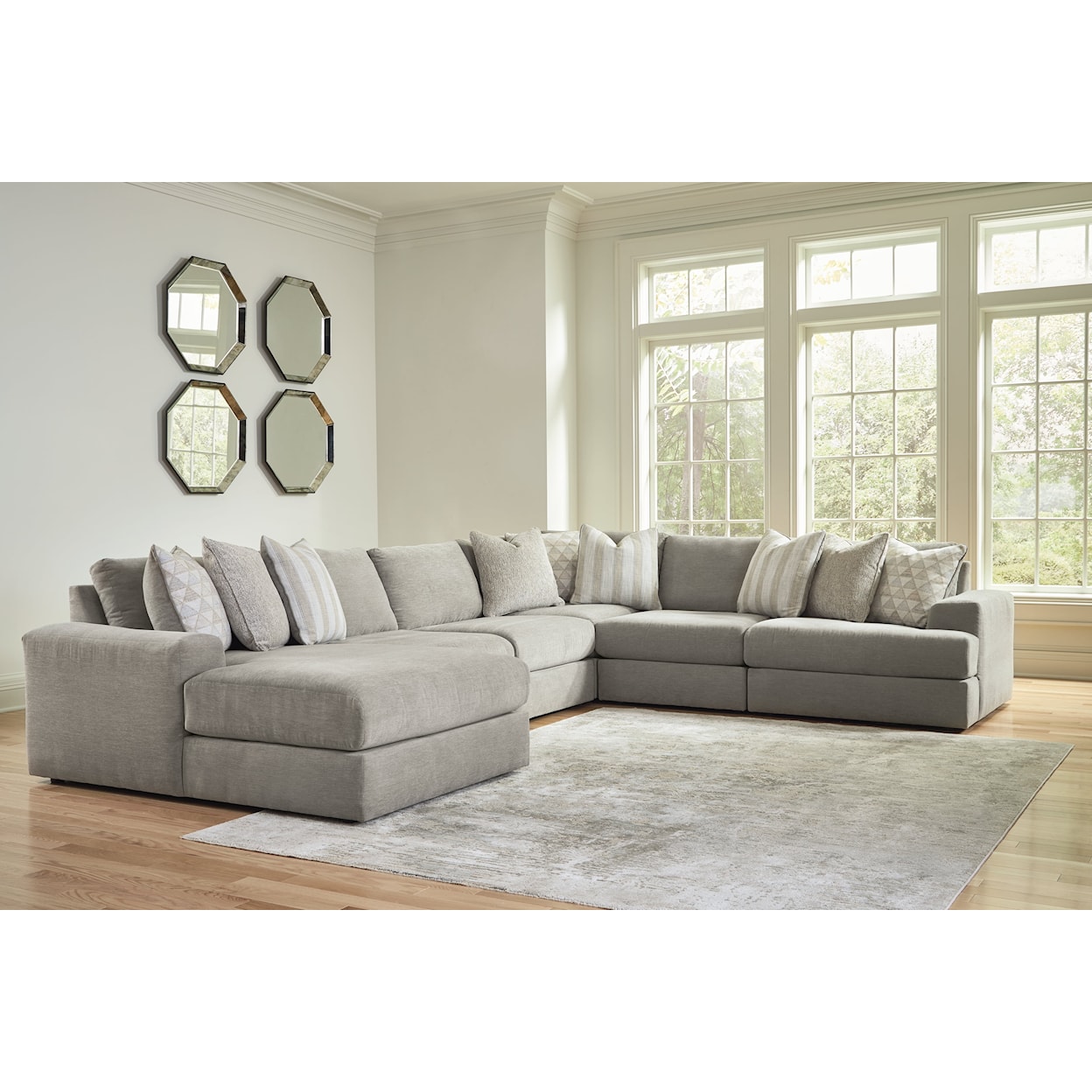 Benchcraft Avaliyah 6-Piece Sectional