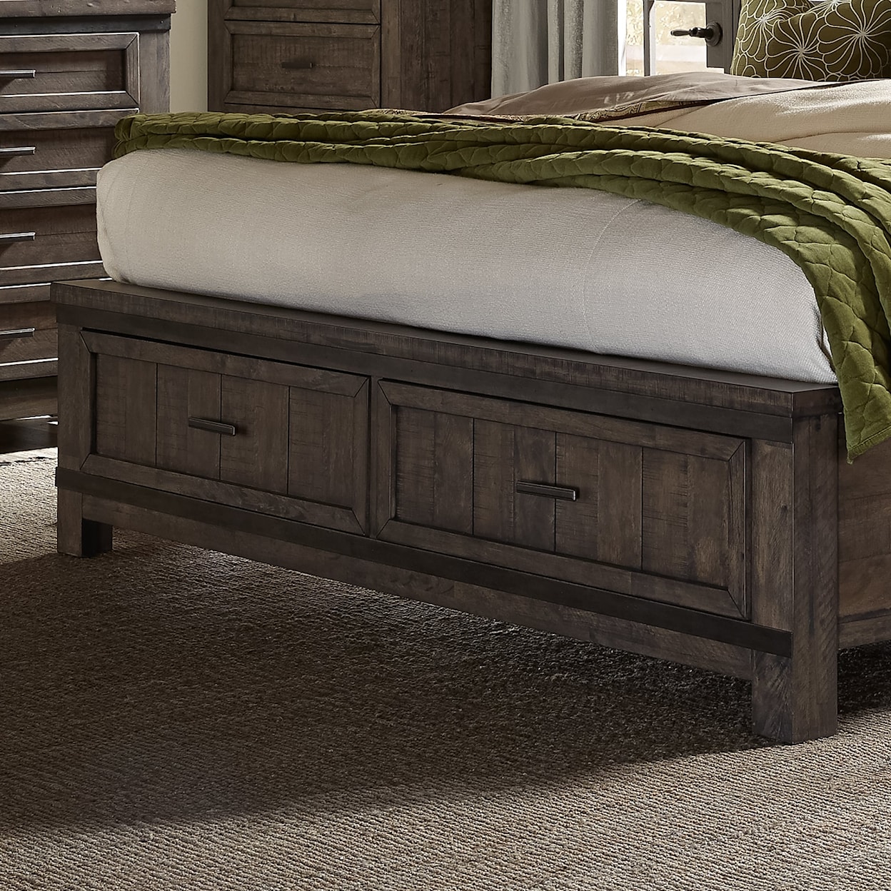 Libby Thornwood Hills 2-Drawer Queen Storage Bed