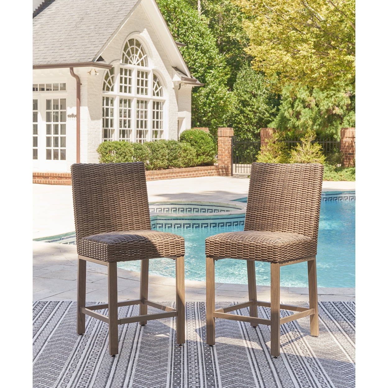 Signature Walton Bridge Outdoor Bar Stool (Set Of 2)