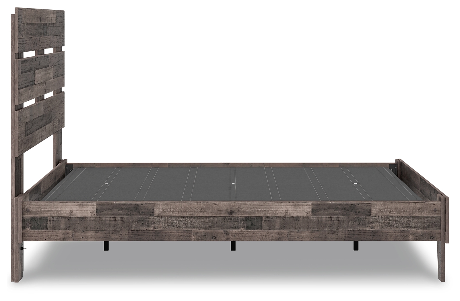 Signature Design by Ashley Neilsville Full Panel Platform Bed