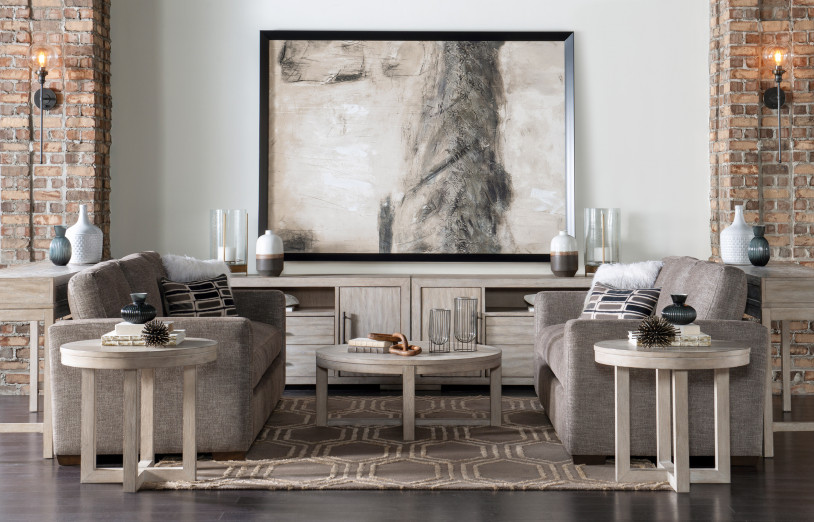 Round Cocktail Table