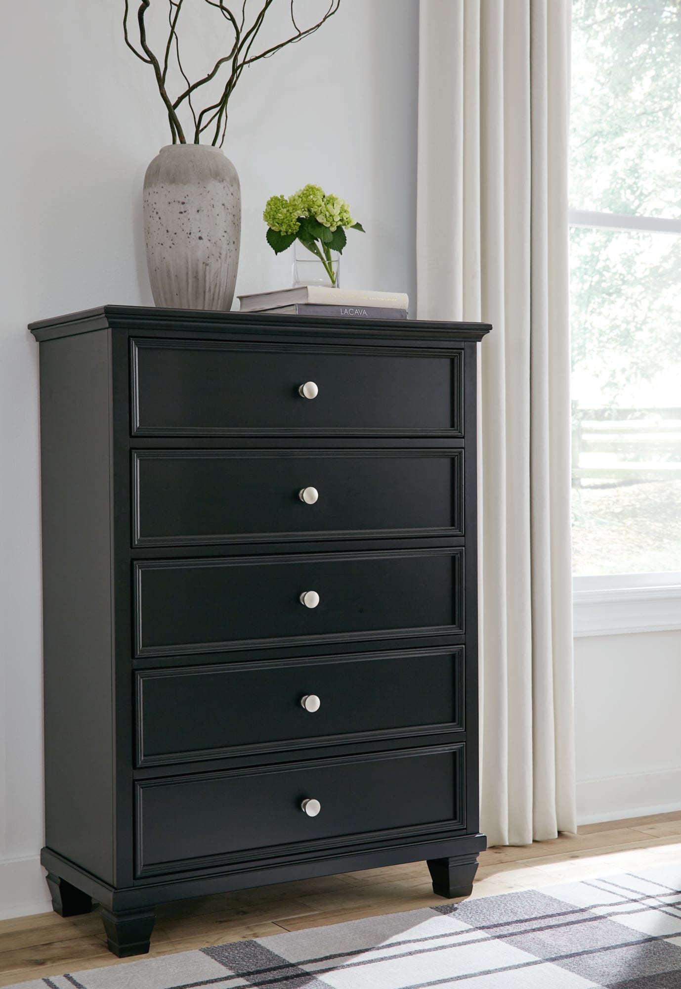 Signature Design by Ashley Lanolee 5-Drawer Chest
