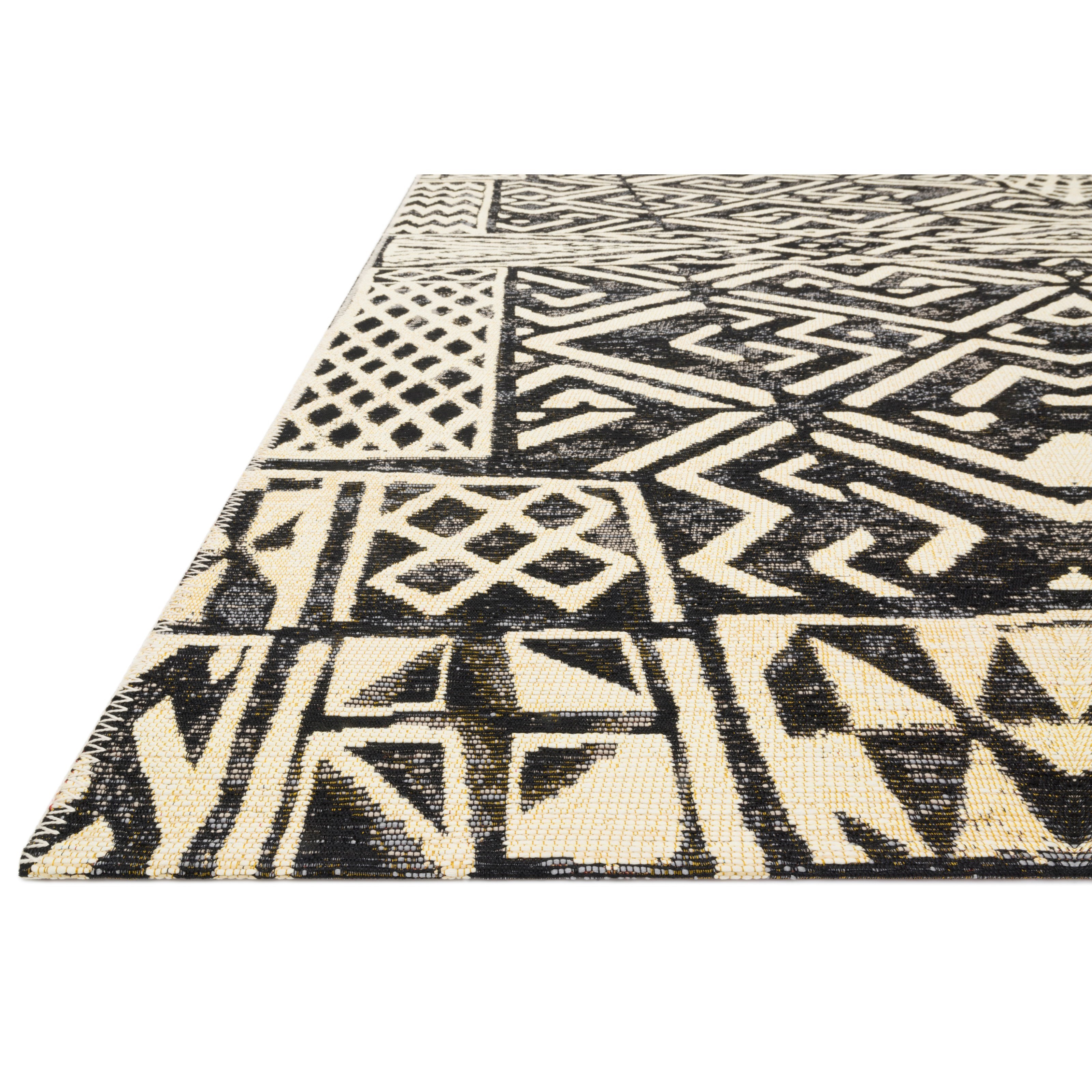 2'5" x 7'8" Ivory / Black Rug