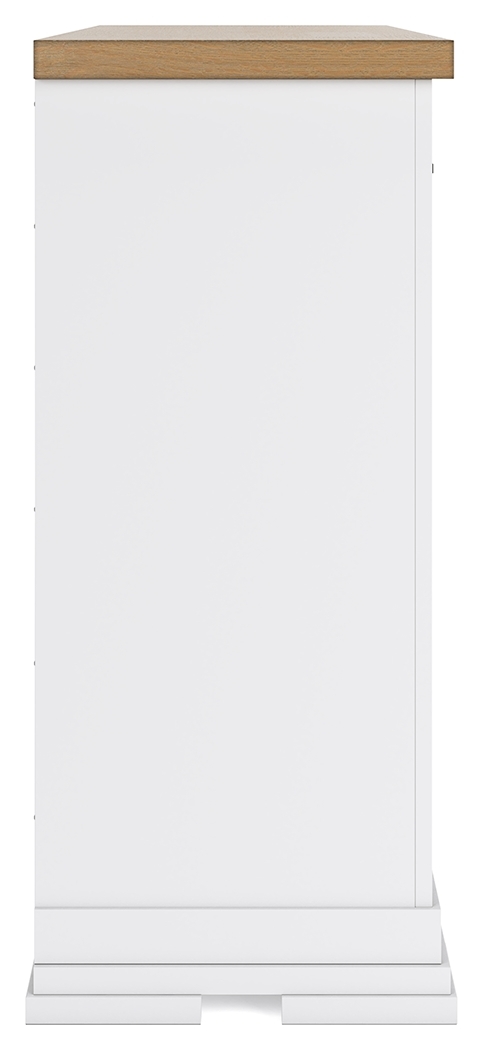 Benchcraft Ashbryn Dresser