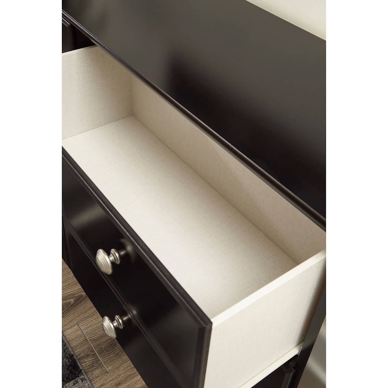 Ashley Furniture Signature Design Mirlotown Dresser & Mirror