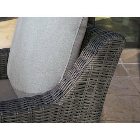 Outdoor Swivel Lounge Chair with Cushion