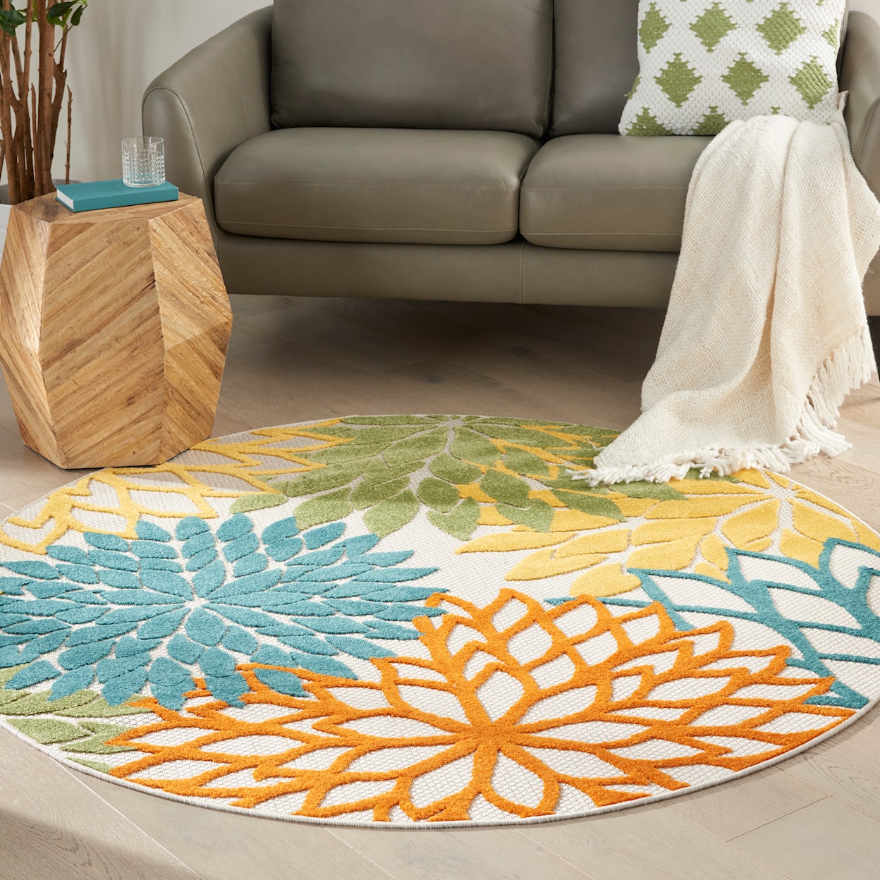 Nourison Aloha 4' Round  Rug