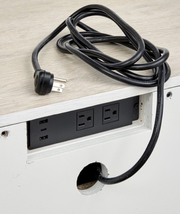 Magnussen Home Addison Lane 3-Drawer Nightstand