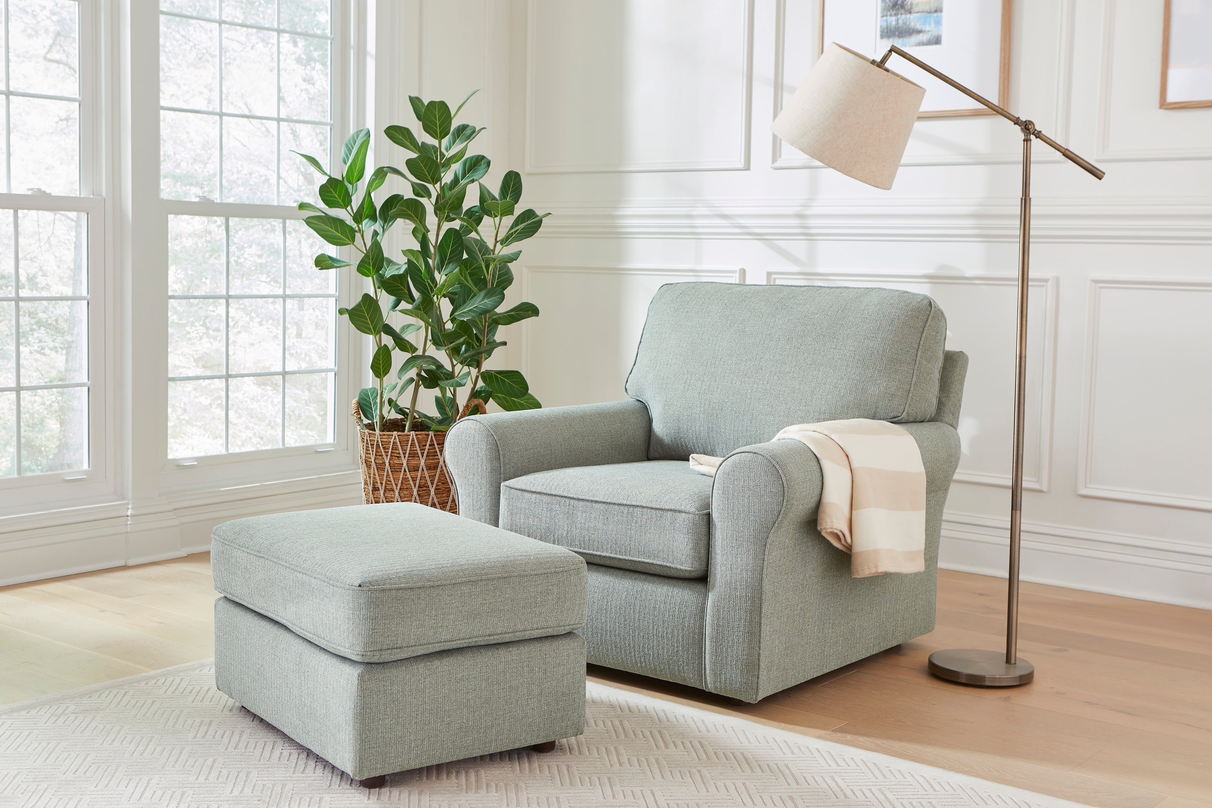 Best Home Furnishings Hanway Ottoman