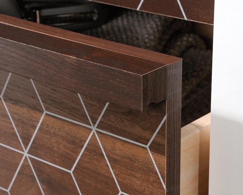 Sauder HARVEY PARK Harvey Park 4-Drawer Chest