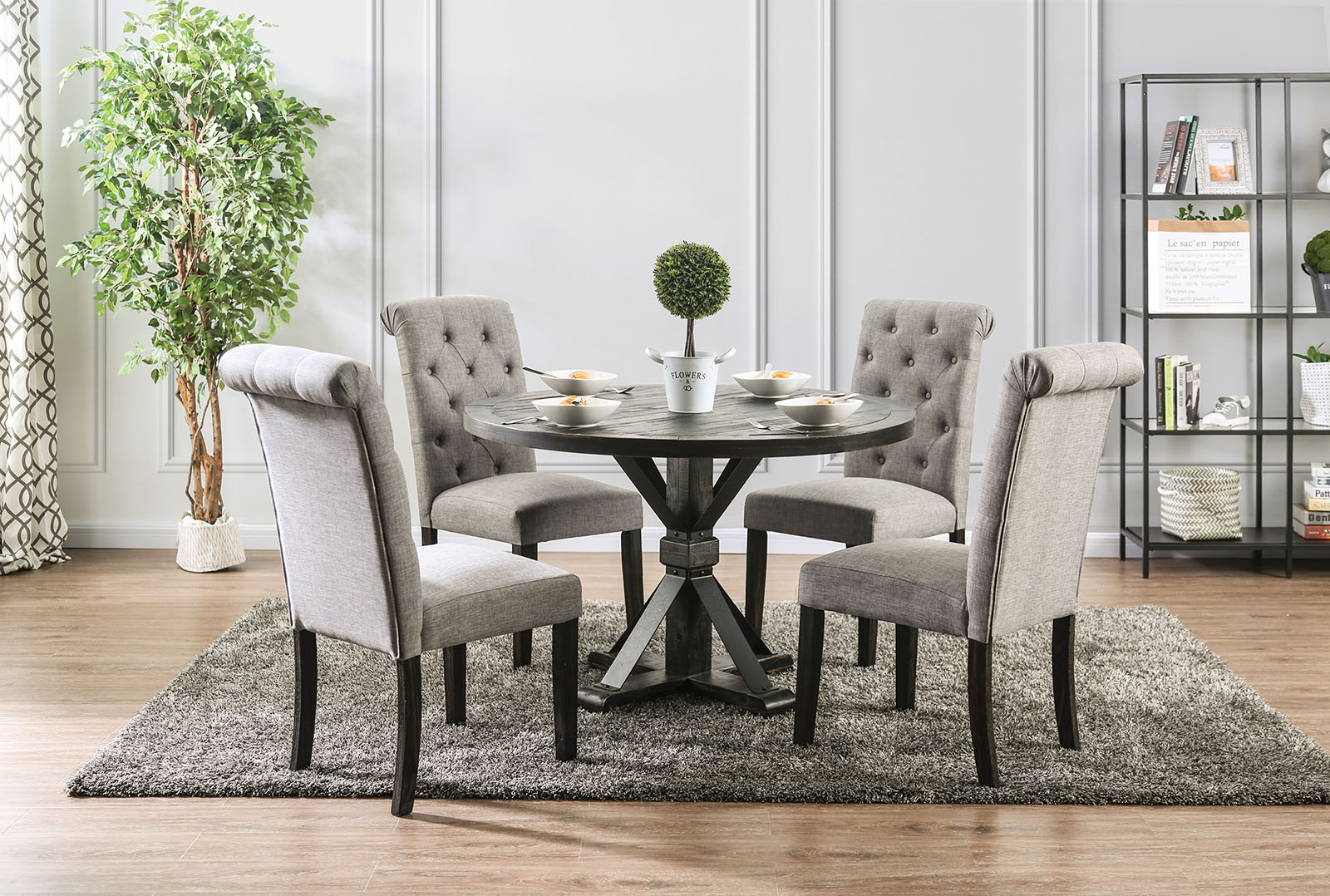 round dining room table for 5