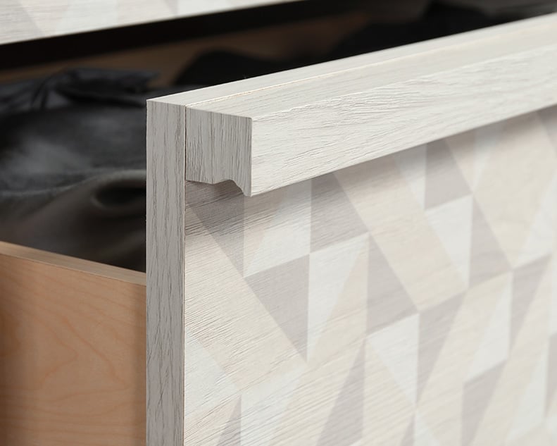 Sauder HARVEY PARK Harvey Park 4-Drawer Chest