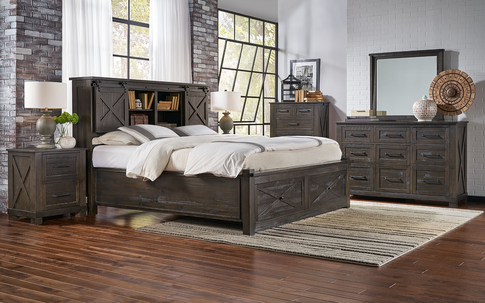 Queen Storage Bed with Footboard Drawers