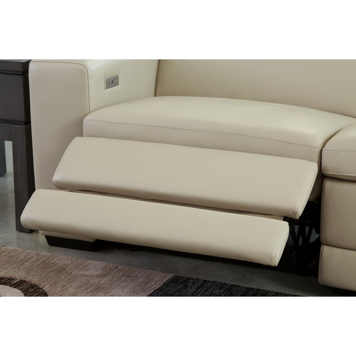 Benchcraft Texline 7-Piece Power Reclining Sectional