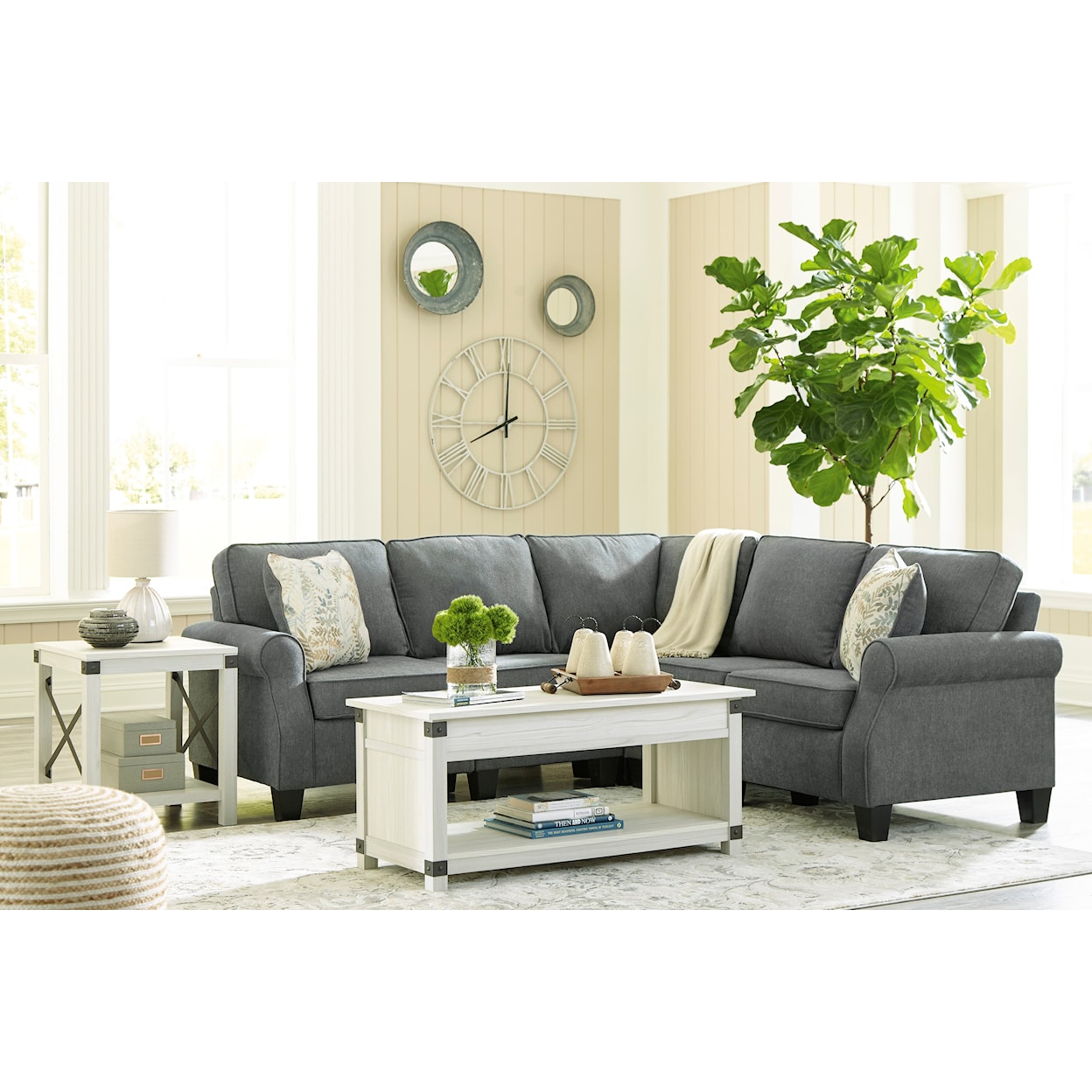Signature Design by Ashley Furniture Alessio 4-Piece Sectional