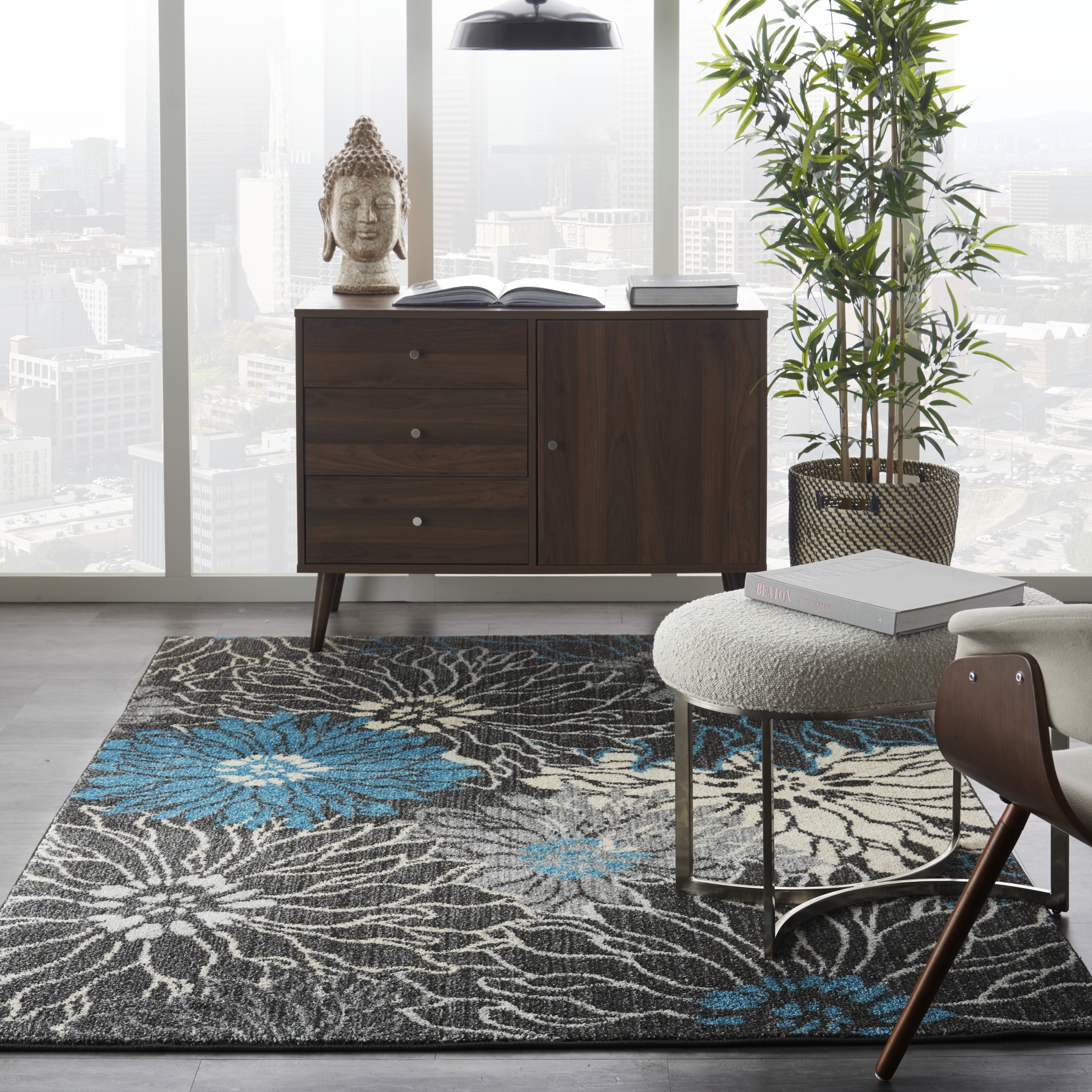 3'9" x 5'9"  Rug