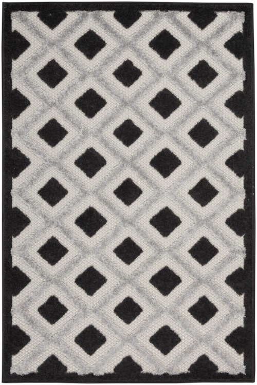 2'8" x 4' Black White Rectangle Rug
