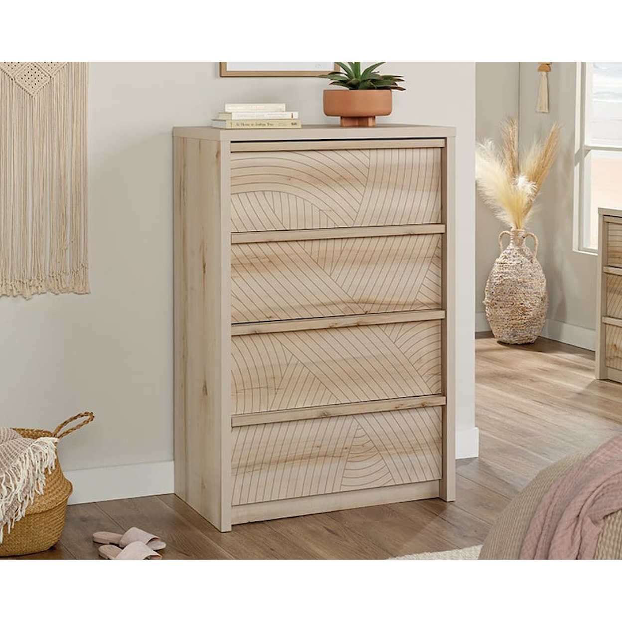 Sauder HARVEY PARK Harvey Park 4-Drawer Chest