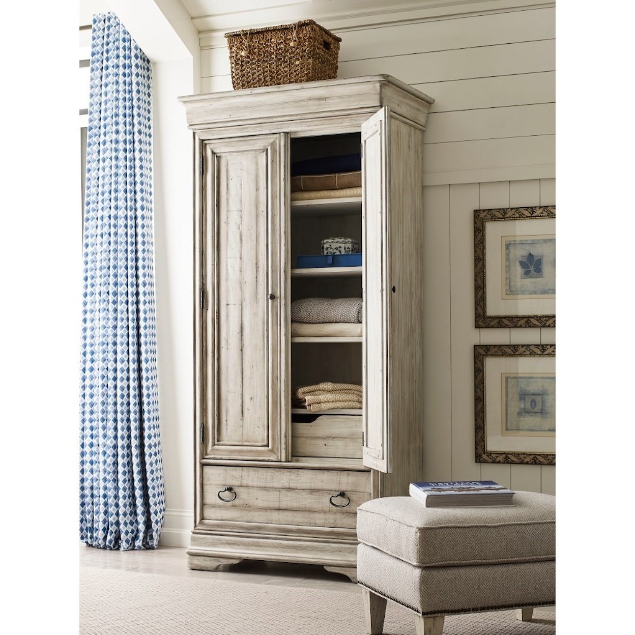 Kincaid Furniture Selwyn Bryant Armoire