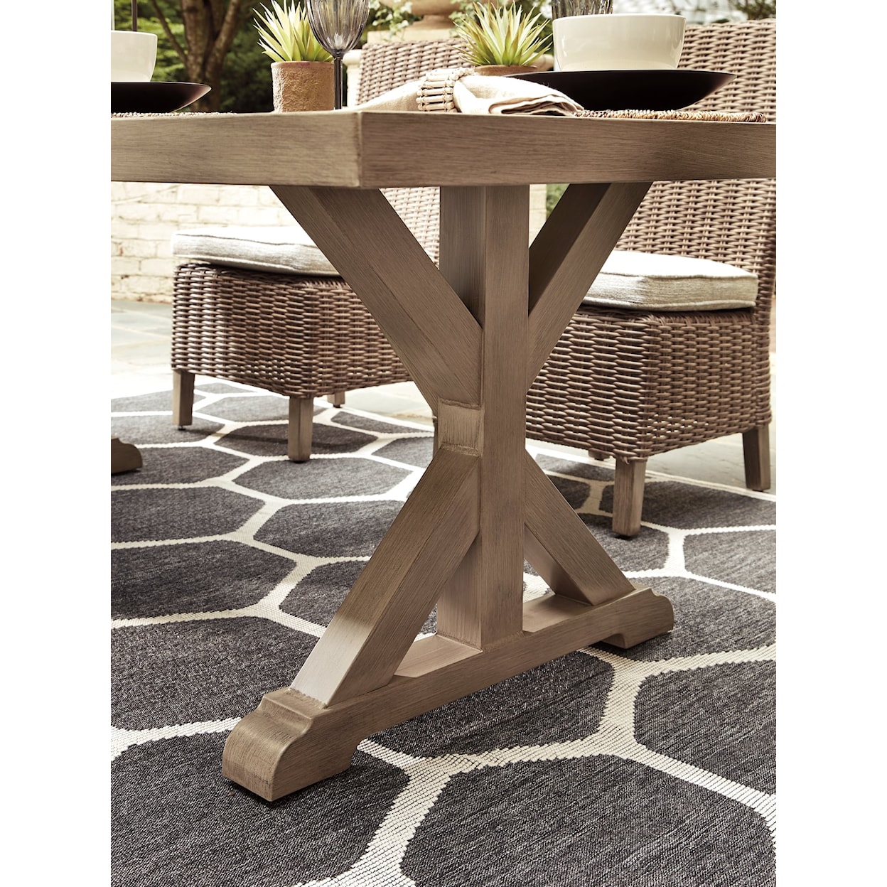 Ashley Signature Design Beachcroft Dining Set