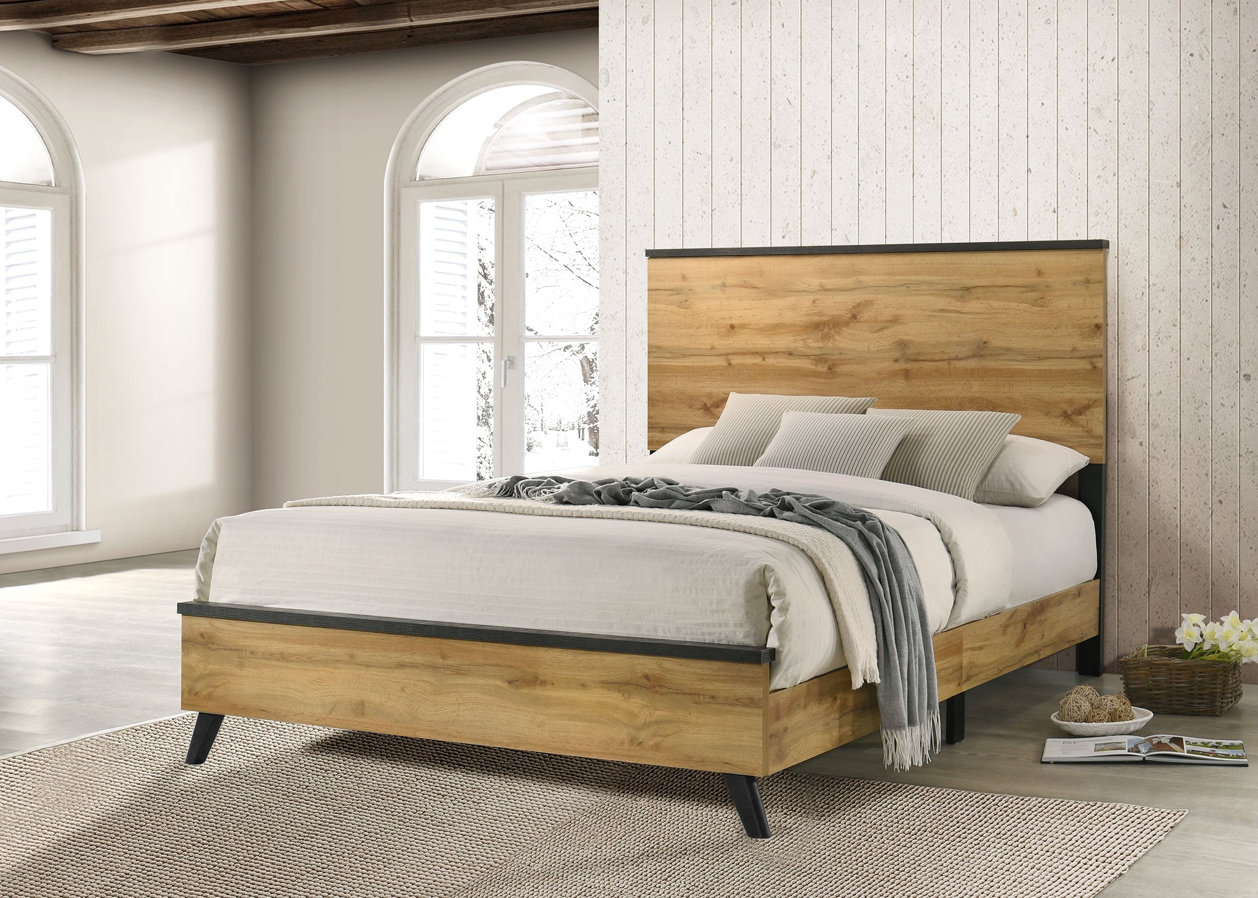 Kaywood Full Panel Bed